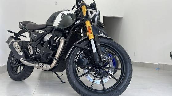 TRIUMPH SCRAMBLER 400 X 